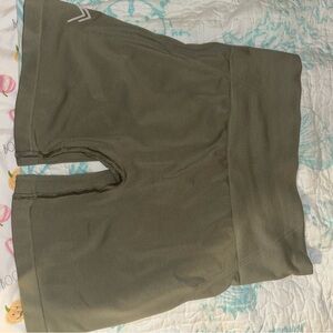Oner active effortless shorts deep sage green size medium